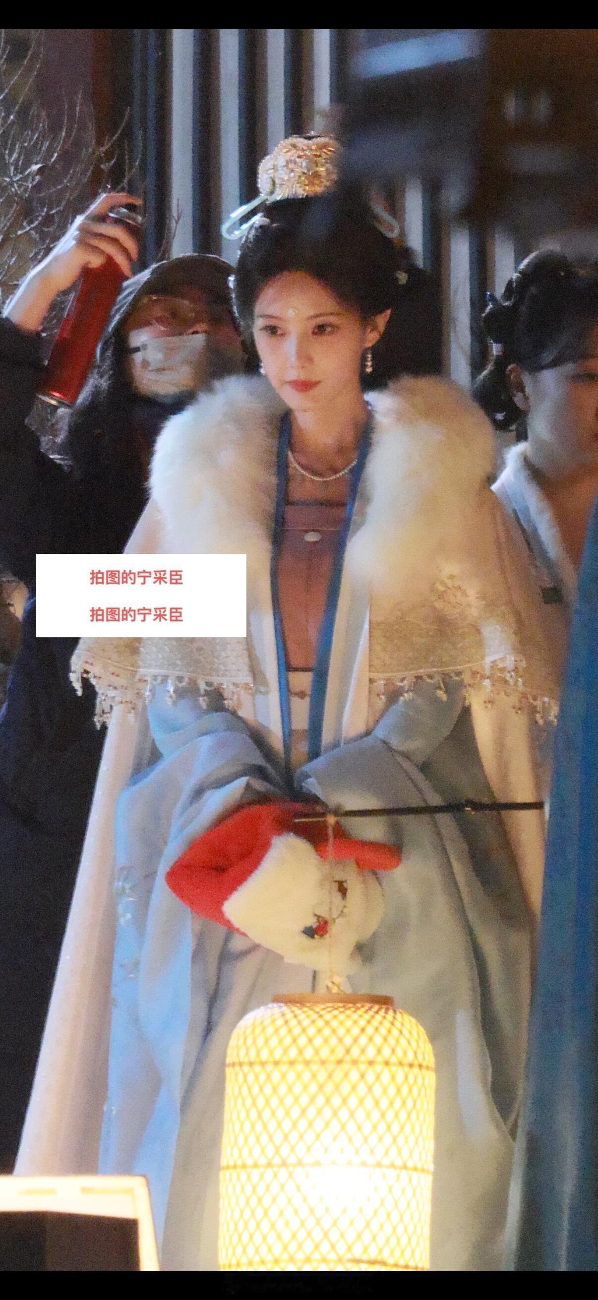 李一桐、陈星旭、王弘毅《金枝》路透看看状态