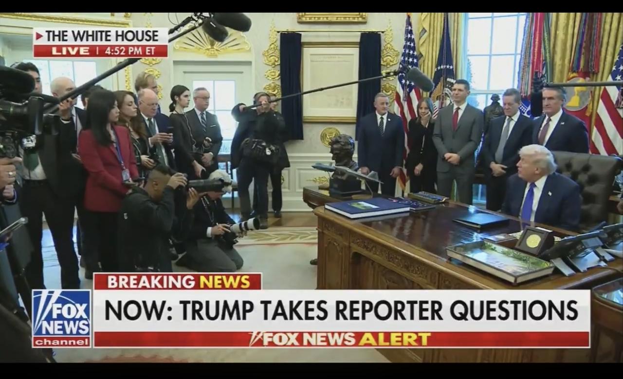 问：《华尔街日报》报道称，阿布扎比王室向世界自由公司World Liberty投