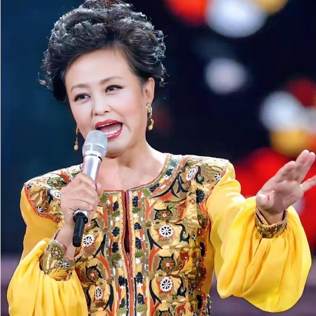 朱明瑛的选择，道尽成年人的体面与无奈
 
离婚后前夫娶了妹夫的妹妹，换谁都会如鲠