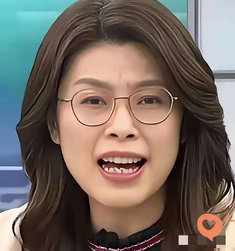 万万没想到，新当选的国民党主席郑丽文，一查底细才发现她不仅是妥妥的“蓝二代”，身