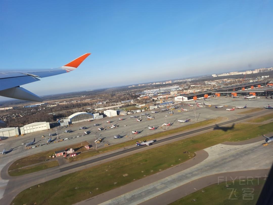 突发，俄罗斯索契机场暂停所有航班运营，这又是出现什么情况了？

当地时间2月23