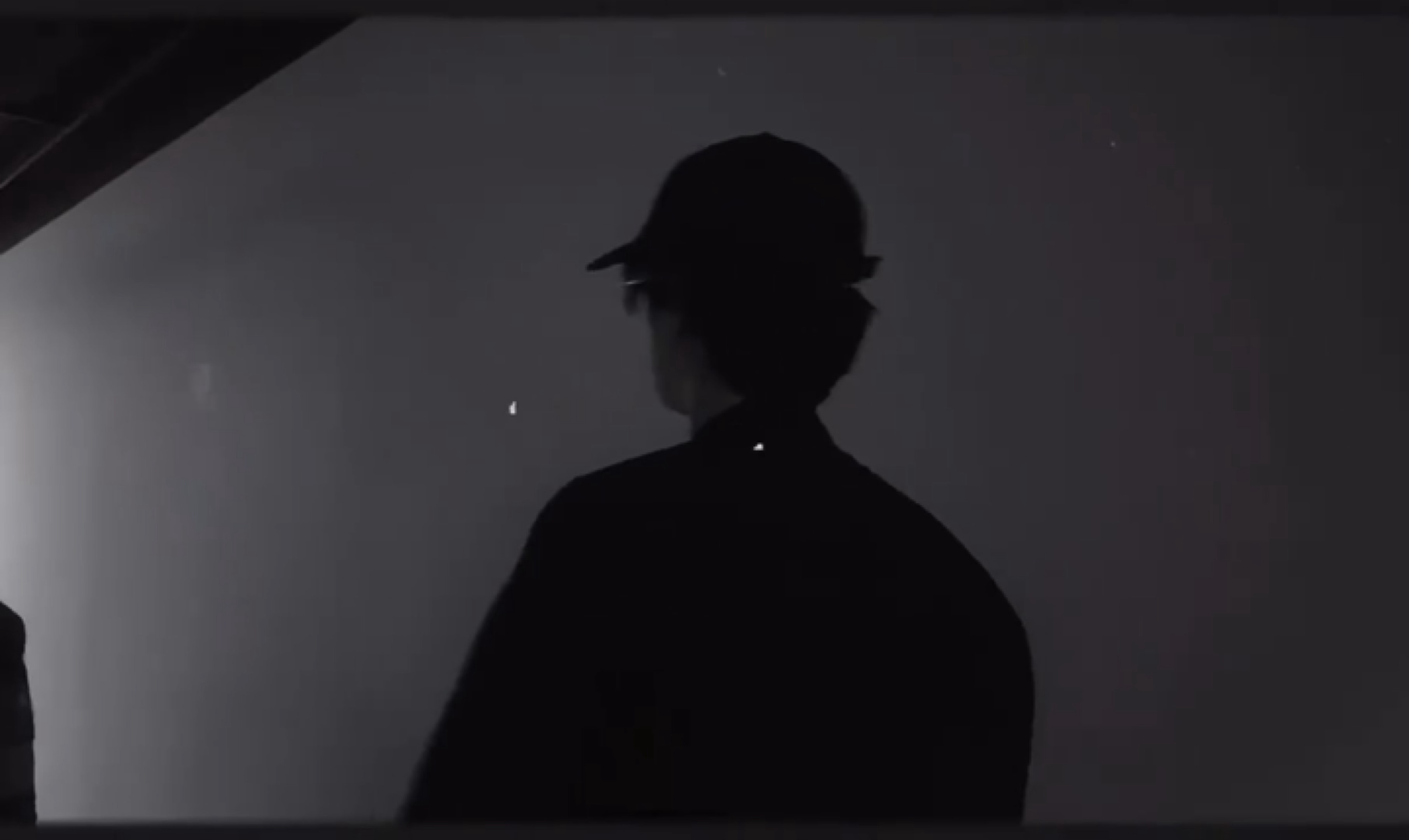严浩翔也是用上自己的进行曲了👆严浩翔用了严浩翔进行曲 ​​​