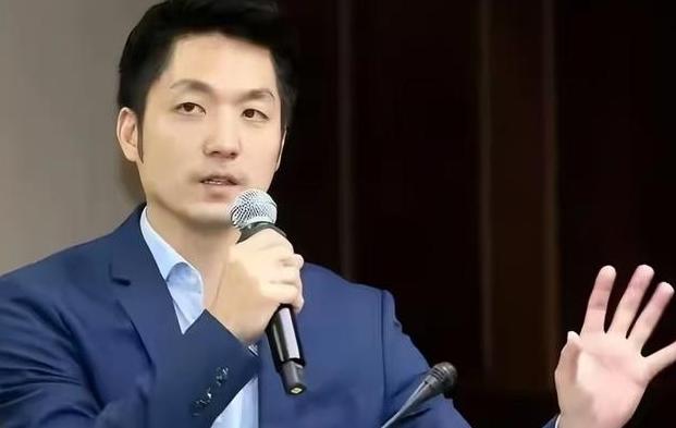 蒋万安再次表明立场，针对两岸统一的话题上，蒋万安曾在接受采访的时候，公然做出了“