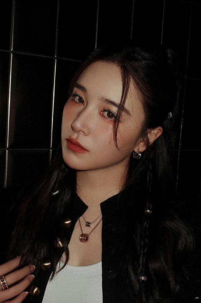 阚清子要揭榜歌手2026 乘风2026氛围感美女发言！清子在浪姐好好提升唱功，万