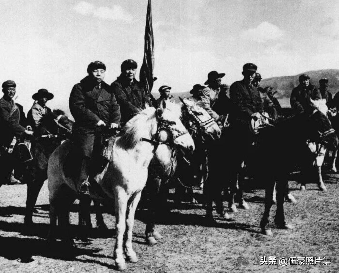 1975年，萧华恢复工作，被任命为兰州军区第一政委、党委第一书记，同时兼任甘肃省