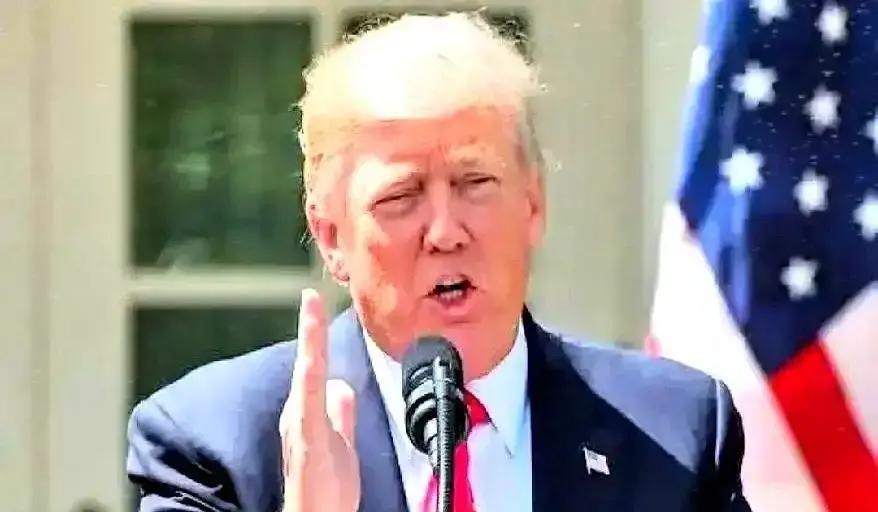 果不其然。
很现实：你甩不掉我，我也绕不开你。美国的算盘很直白——产业链往回搬、