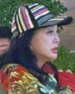 2026年5月14日，网友在北京三里屯偶遇刘晓庆。当日，她以一身休闲装扮亮相电影