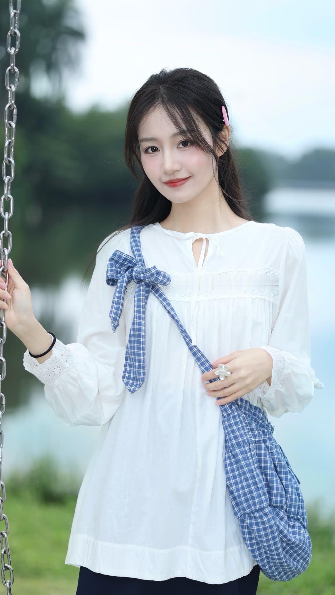 找阿龍粉丝免费试拍，每天都在楚雄拍照，(地点楚雄及周边)粉丝755张~13010