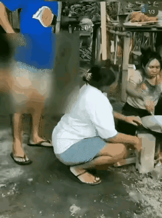 莫名其妙，小伙子被别人戏弄了，命根子难保，冤枉