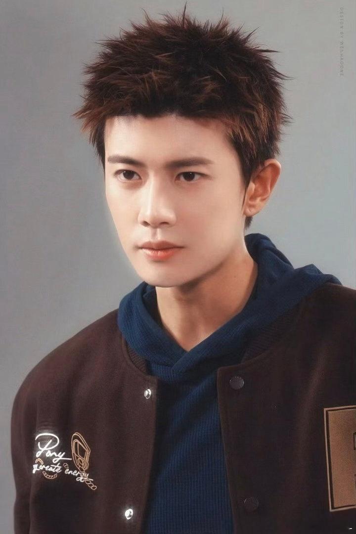 任嘉伦 ❥❥❥ 𝙏𝙊：任嘉伦♡Lᵒᵛᵉᵧₒᵤ♡❥❥❥🌼⁴¹¹ ♡简简单单是