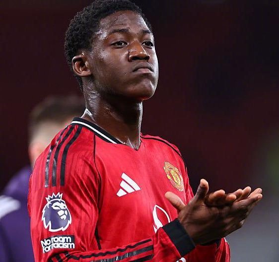 📢 最新消息：科比·梅努并不知道他的兄弟会在周一晚上穿着印有“释放科比·梅努”