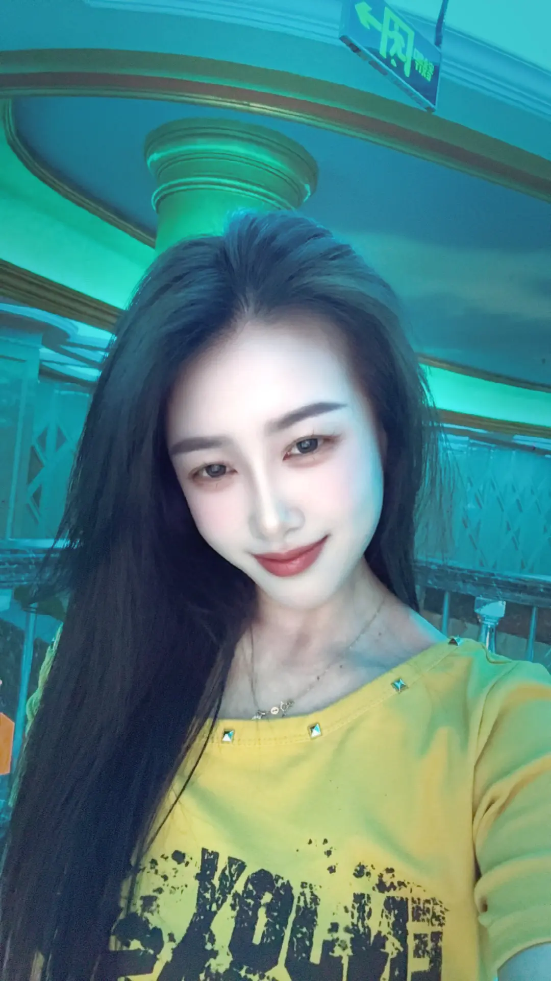 走错路，看错人，做错事，都没关系，无论是打翻的牛奶，走掉的爱人，还是阶...