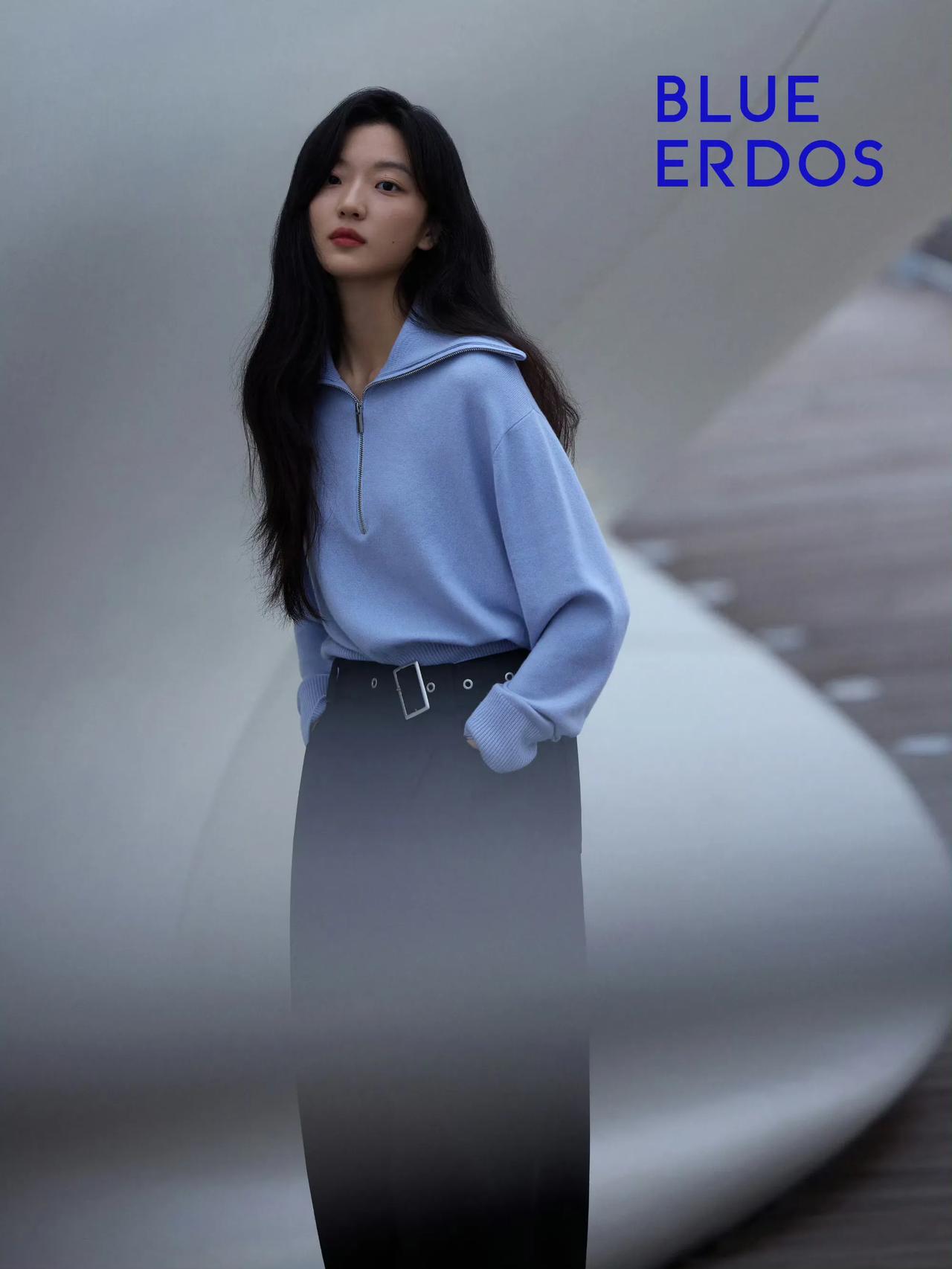 #迎风的青春孙千# 孙千 成为品牌灵感大使，同时由她演绎的2024秋冬蓝调胶囊系