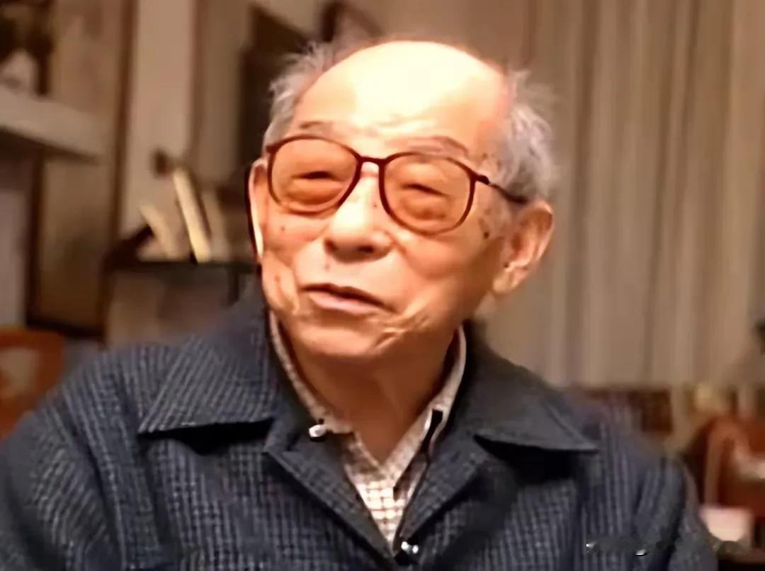 张学良晚年受谈，是自己下令不抵抗，而丢了东北。有人说，这是政府命令，不是，不是，