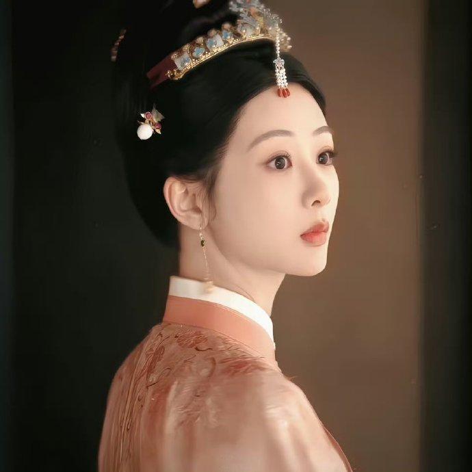 杨紫李祯制墨搞事业 杨紫新剧《家业》5月17日定档！李祯女扮男装搞制墨，落魄逆袭
