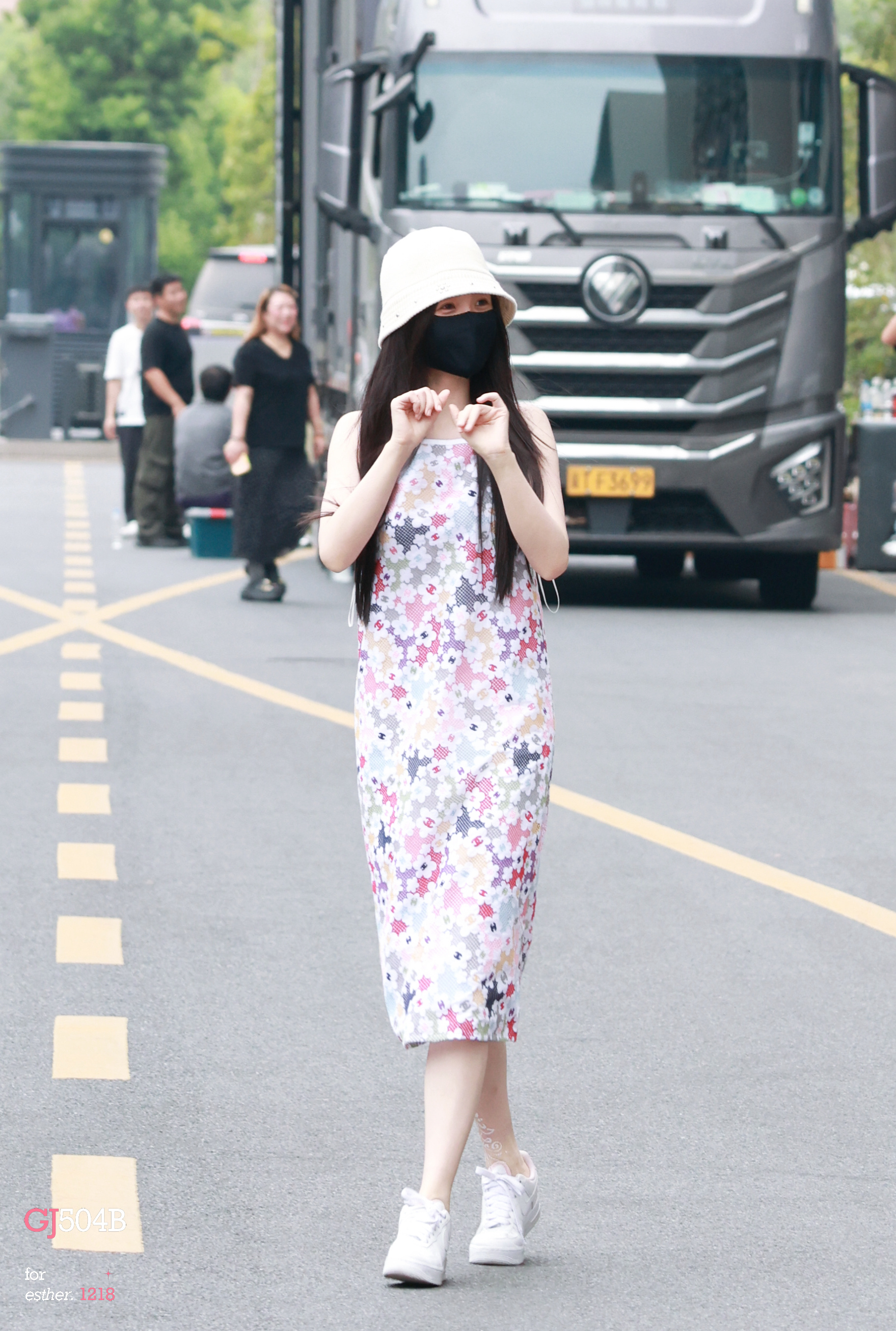 虞书欣[超话]虞书欣何盼 2026.09.22 📷虞美人返场​​​
