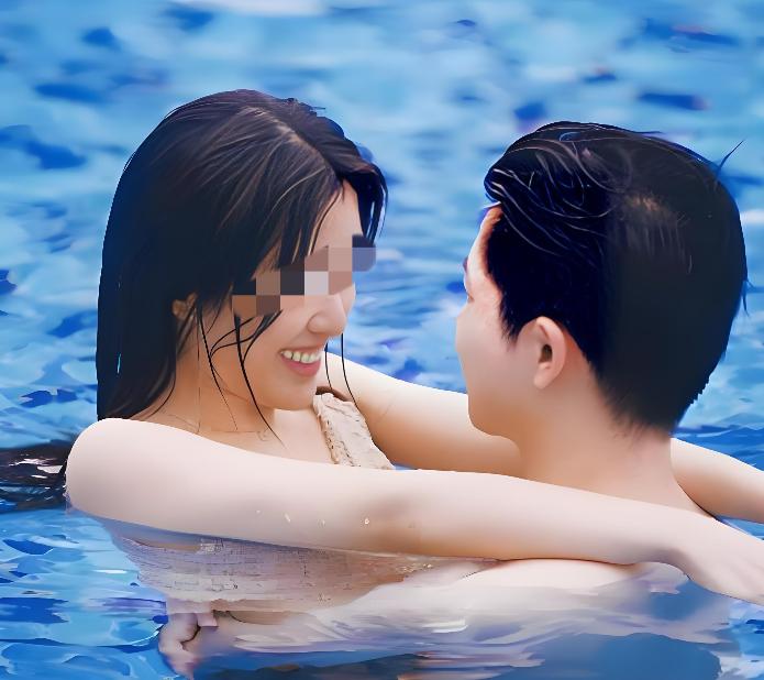 山东淄博，男子邀请女网友一起参加泳衣派对活动，结果被对方丈夫发现，还遭到了对方丈