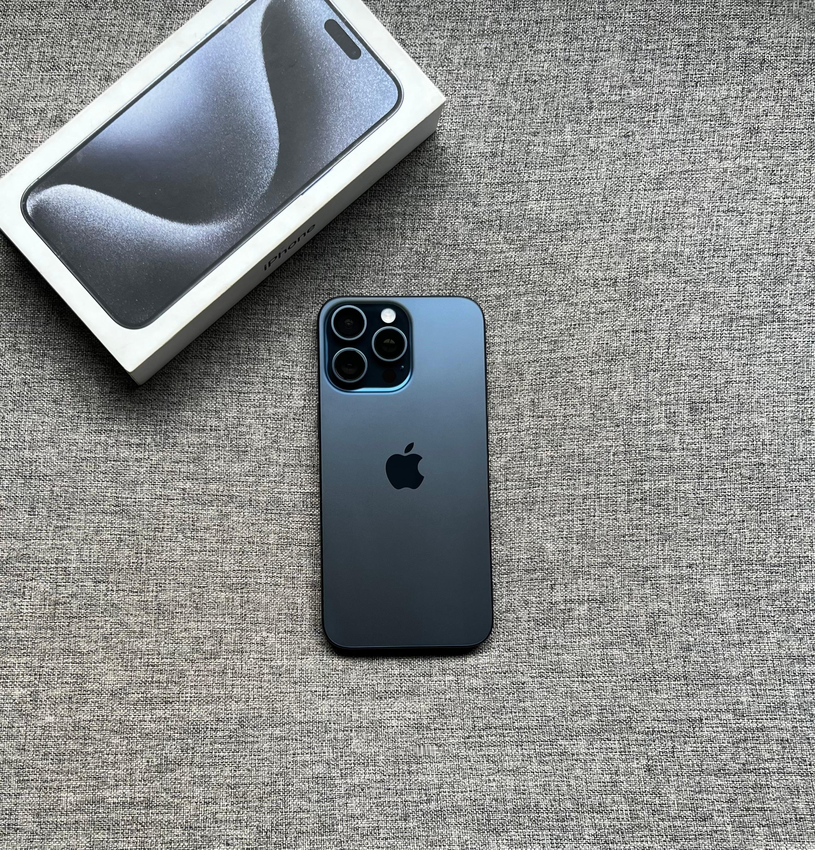国行iPhone15 Pro Max 256G 蓝色99新单机带盒，🔋效率90