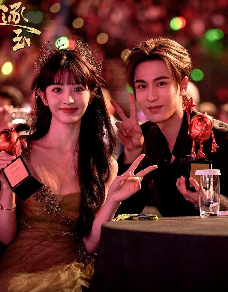 圈里人都觉得这姑娘傻疯了！

放着800万片酬不要，自降到300万，就为了挤进古