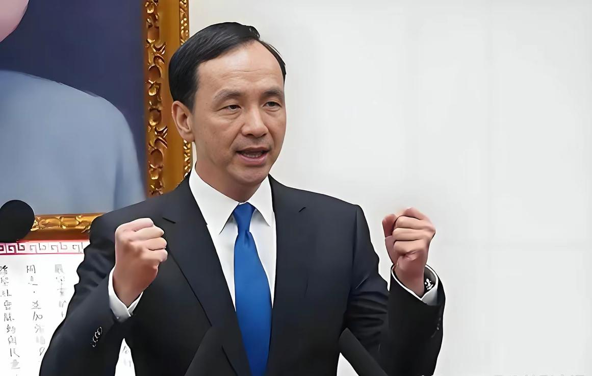 朱立伦，终于还是不装了。他那句“要跟台湾主流民意合拍”，等于正式承认，他领导下的