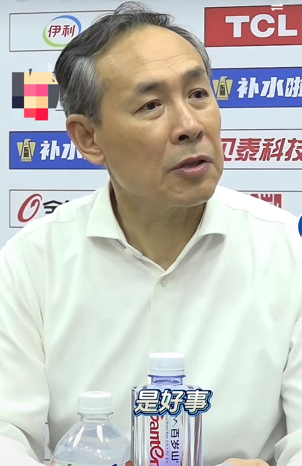 输球就讲格局谈历练，许利民这套话术，难免让人有技穷无奈的感觉

    北京不敌