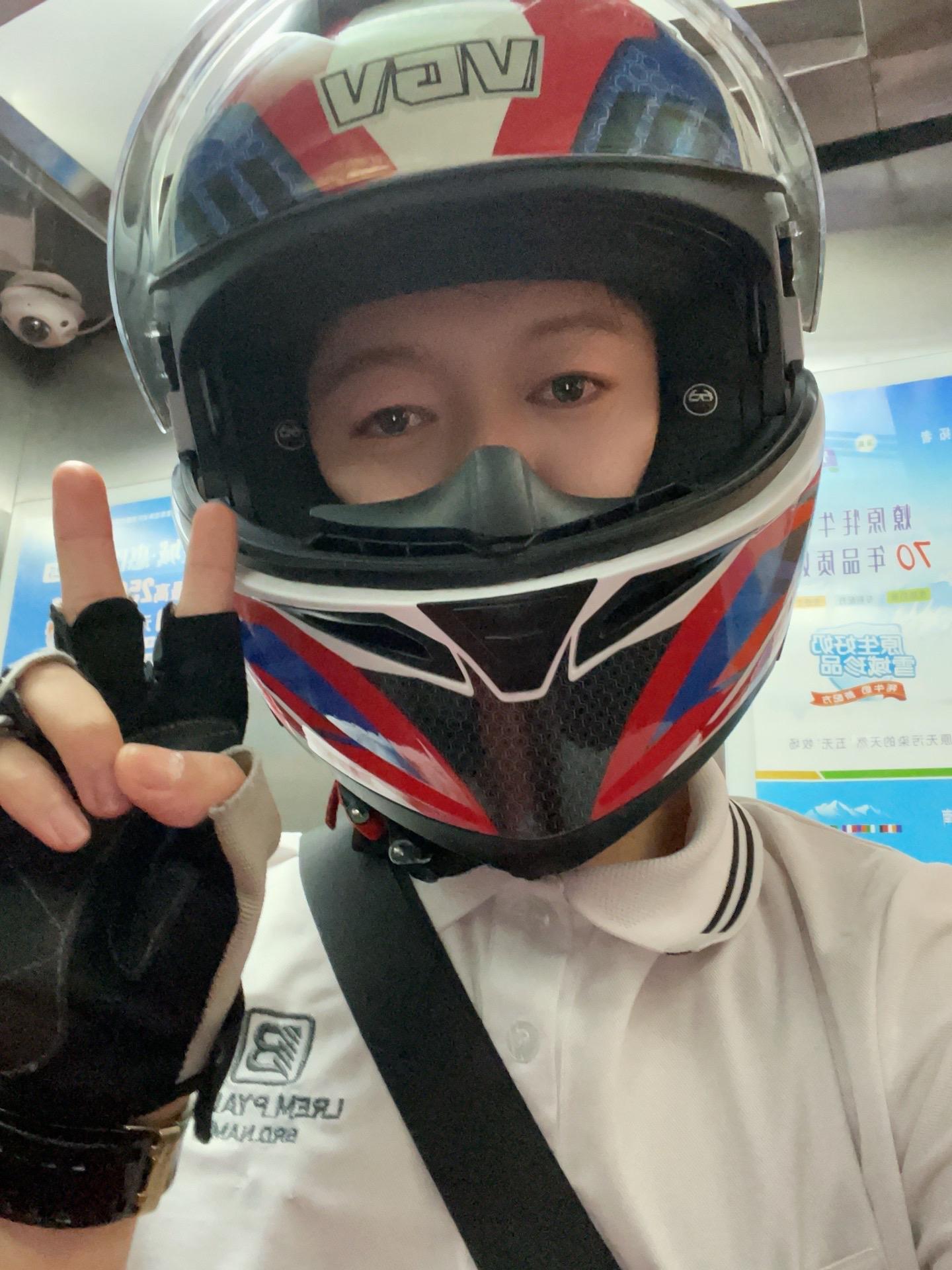 骑到路上掉装备，服了
