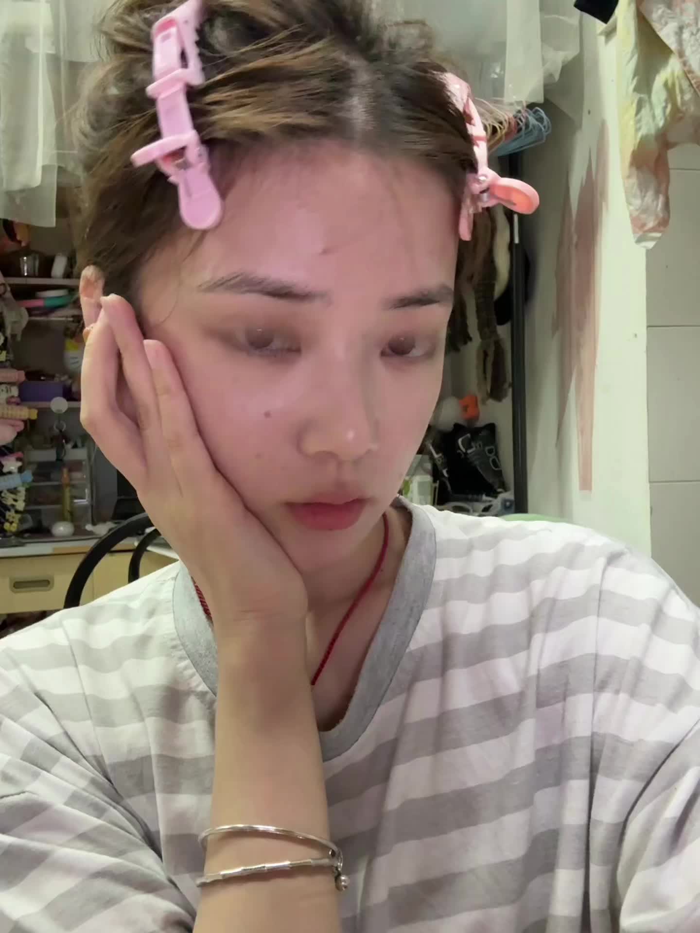 装漂亮好累 幸好我是真漂亮