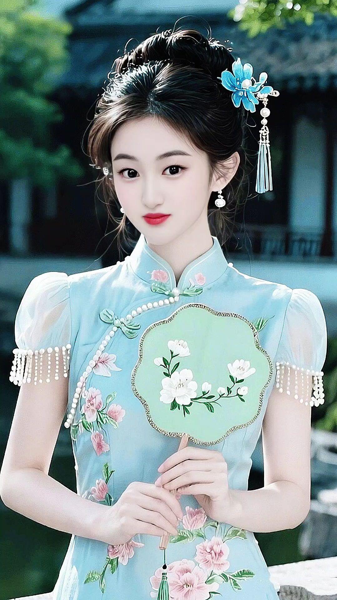 优雅气质 东方古典美 清纯甜美 国风的美感 折扇与旗袍