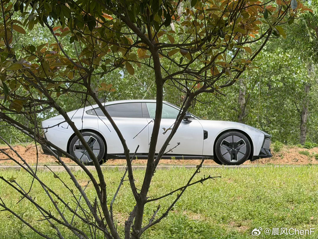 这喝外形你感觉…帅不出外露营突然发现这个侧面简直了小鹏p7