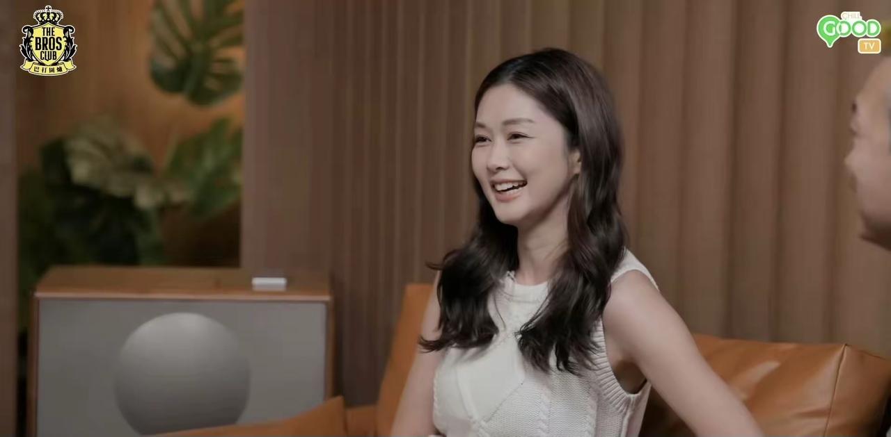 岑丽香时隔四年复出，首作《我爱九龙城》虽只是十集短剧，却温馨感人，收获不少好评。