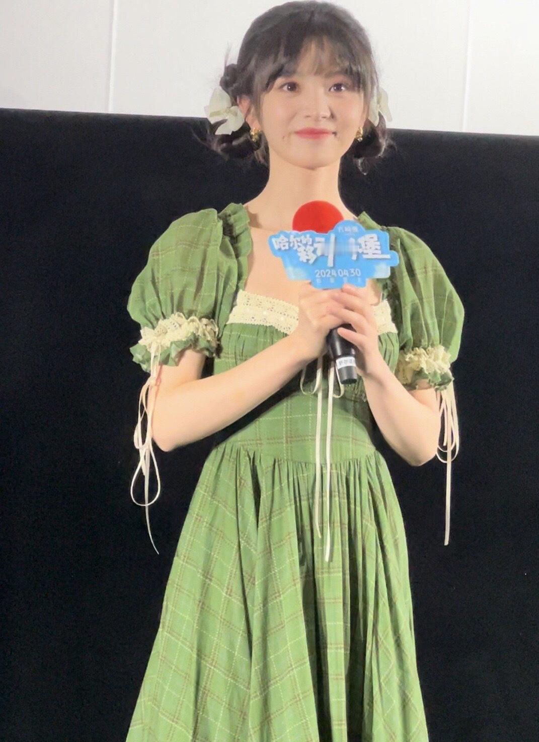 #田曦薇 看得出她是公主#田曦薇的妆造真的好可爱呀，特别喜欢她这个双马尾的小盘发