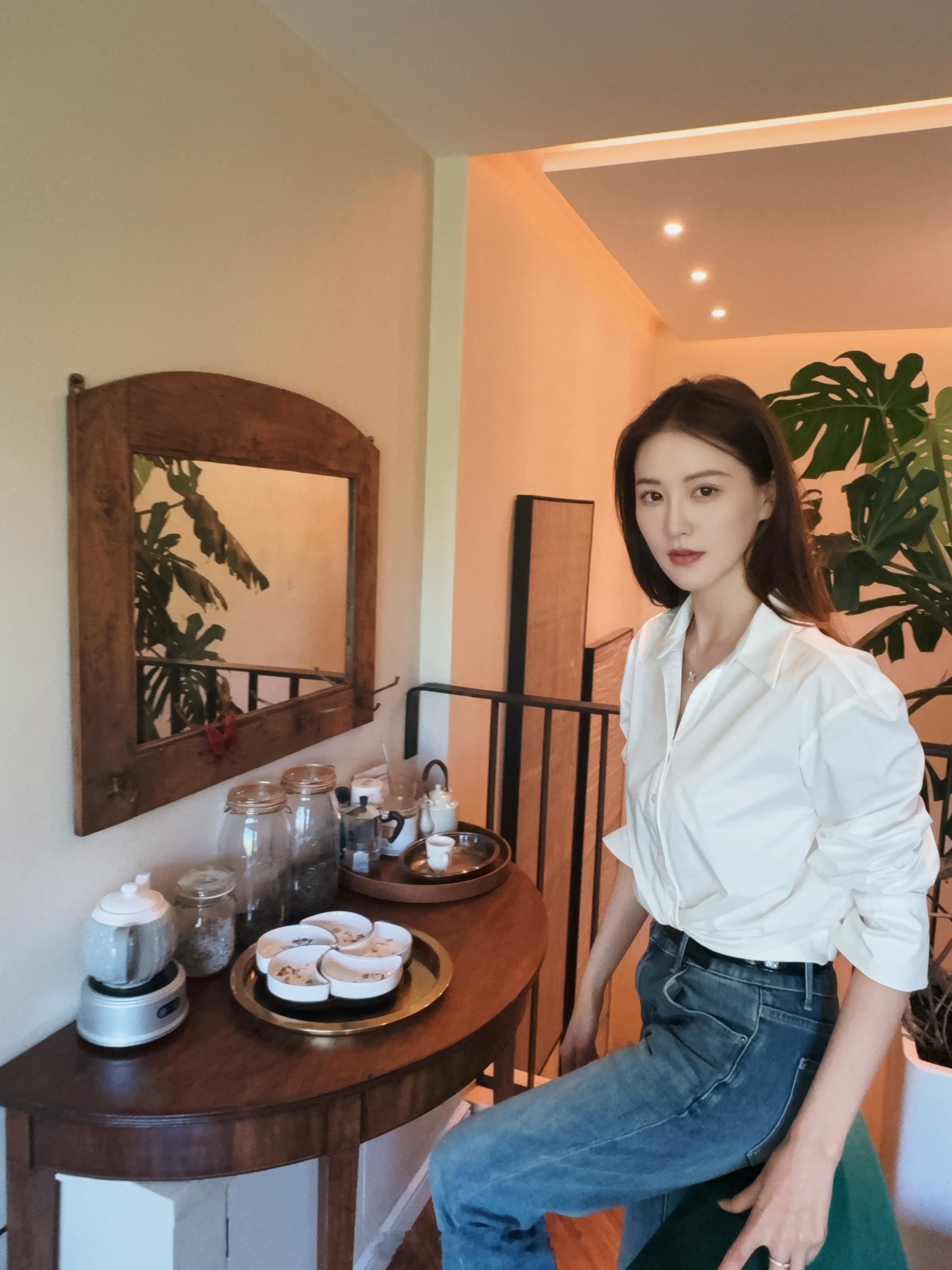 好久不见，周末愉快呀！[给你小心心] ​​​