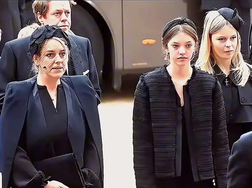 卡氏家族的颜值和气质，那是一个不如一个！
卡米拉的子孙，实力一般不说，颜值和气质