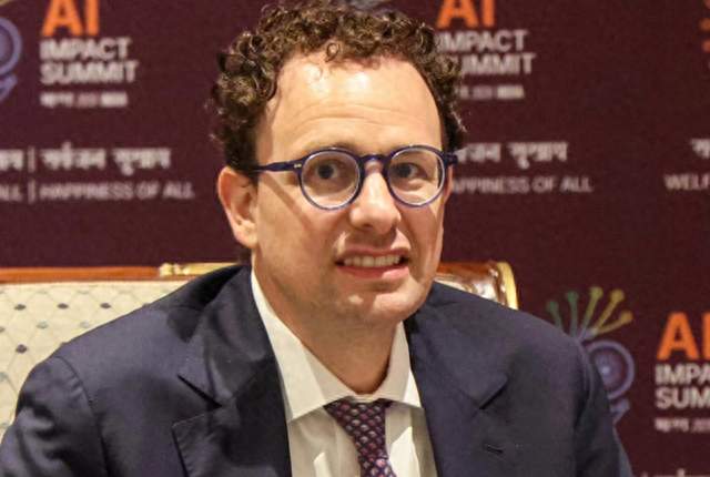 美国AI研究员离奇辞职，又放出警告：10年内，人类真可能被AI消灭