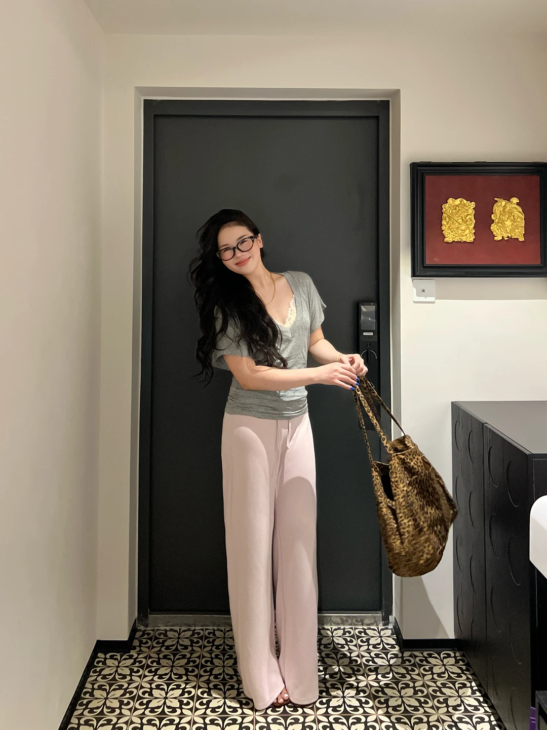 谁穿谁是大美女：灰色➕粉色