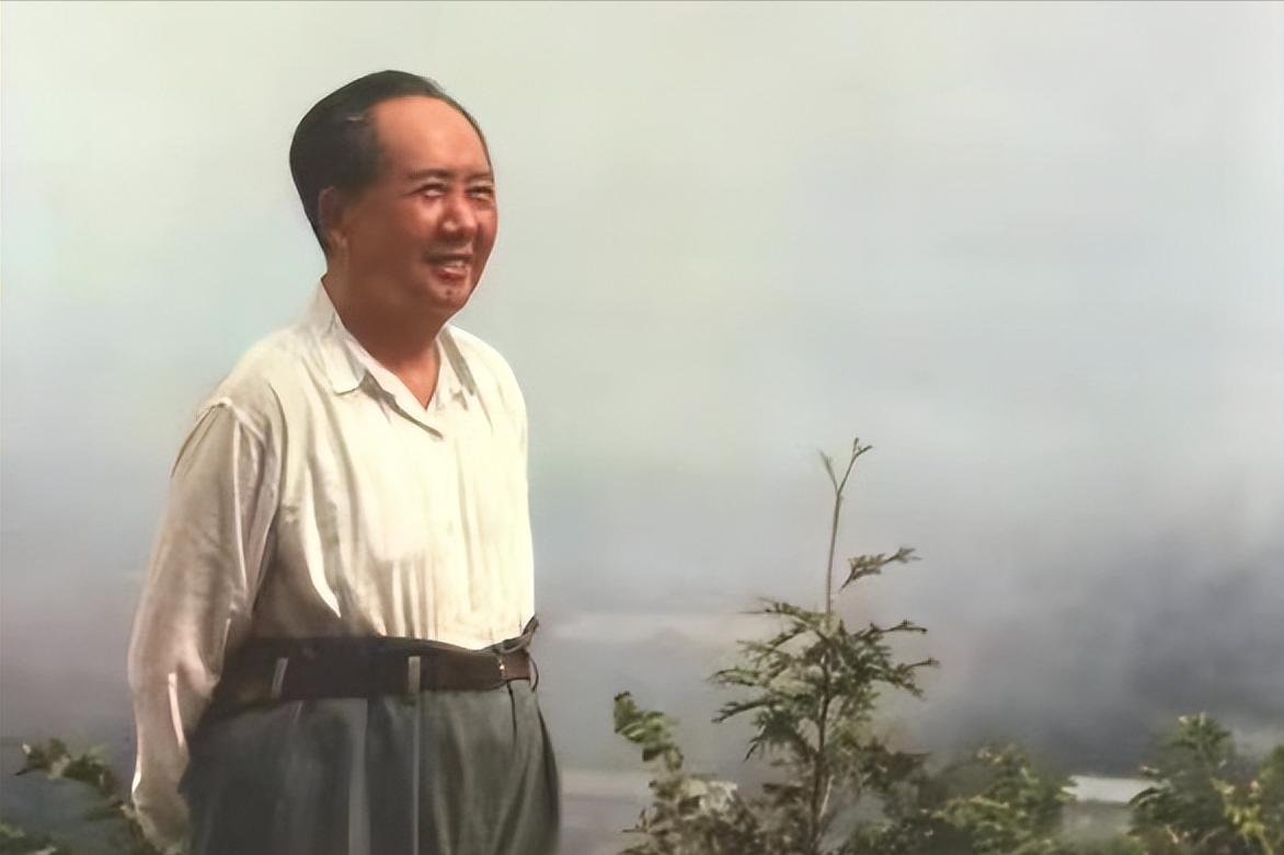外国学者在研究毛泽东时，一直有个疑问，说中国上下五千年，人才辈出，为什么只出了一