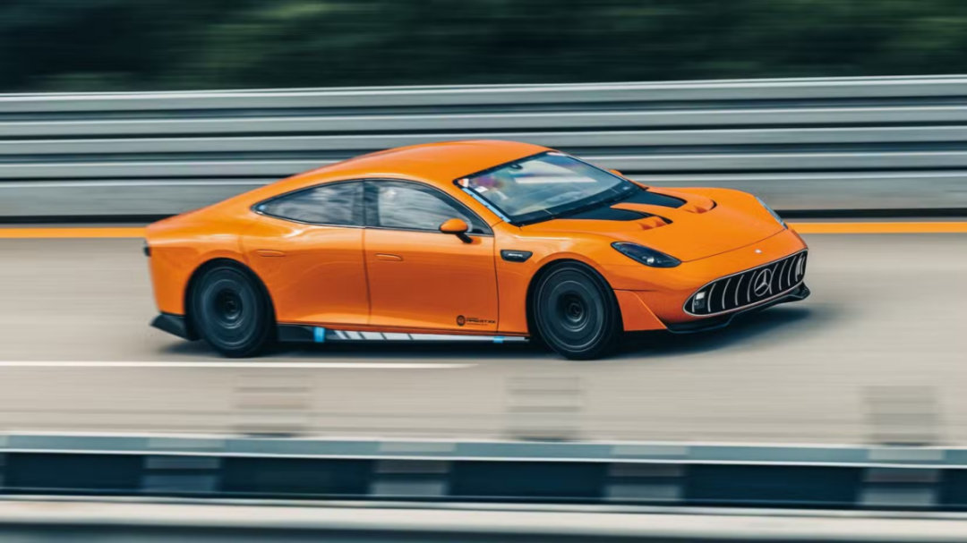 车市热门[超话] 奔驰AMG GT XX概念车以5479km的成绩刷新了纯电动车
