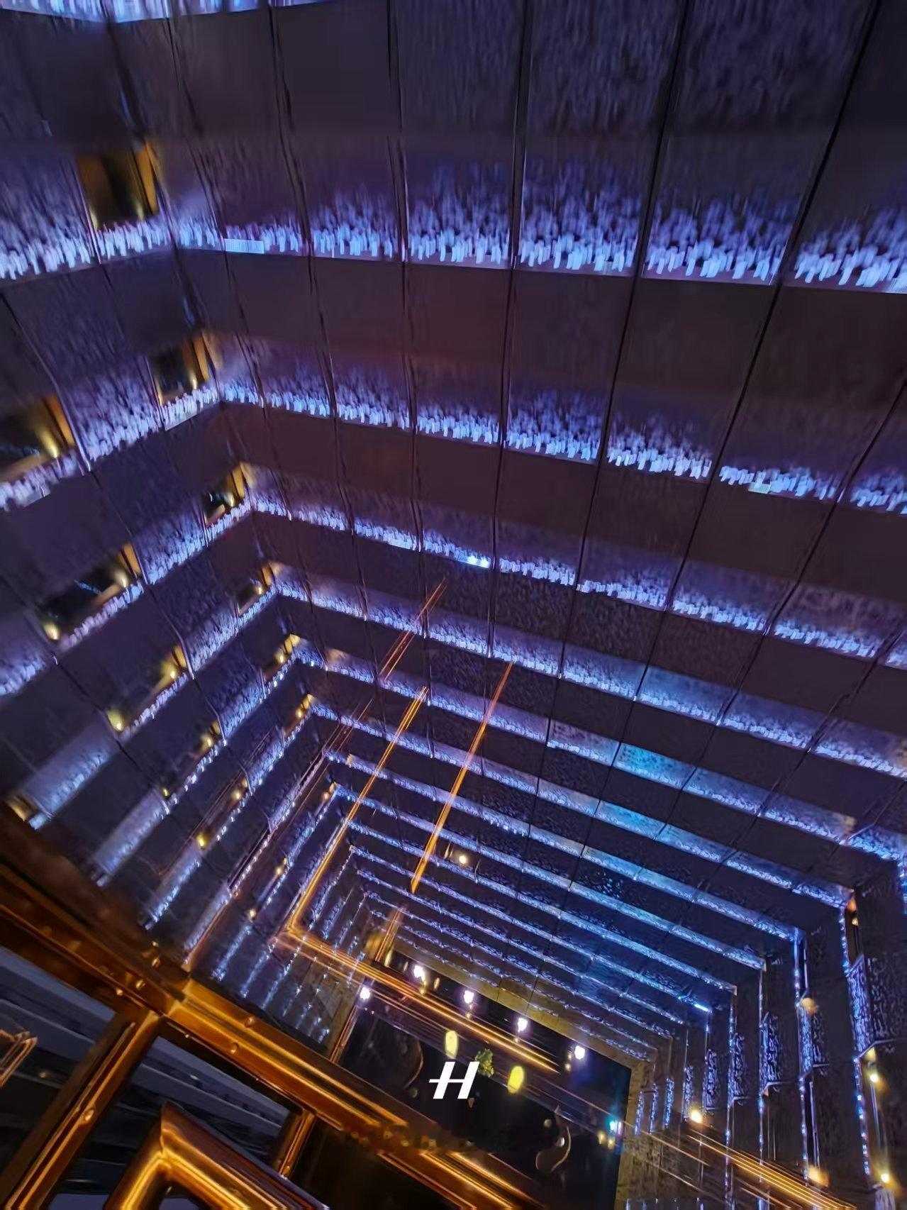 我非常赞同把新能源车企的销量周榜给停掉大家每周都盯着看，作为车企来说肯定会多多少