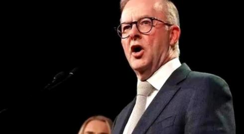 澳大利亚这变脸的速度，简直比川剧还精彩！前脚刚要把达尔文港强行收归国有，后脚一封