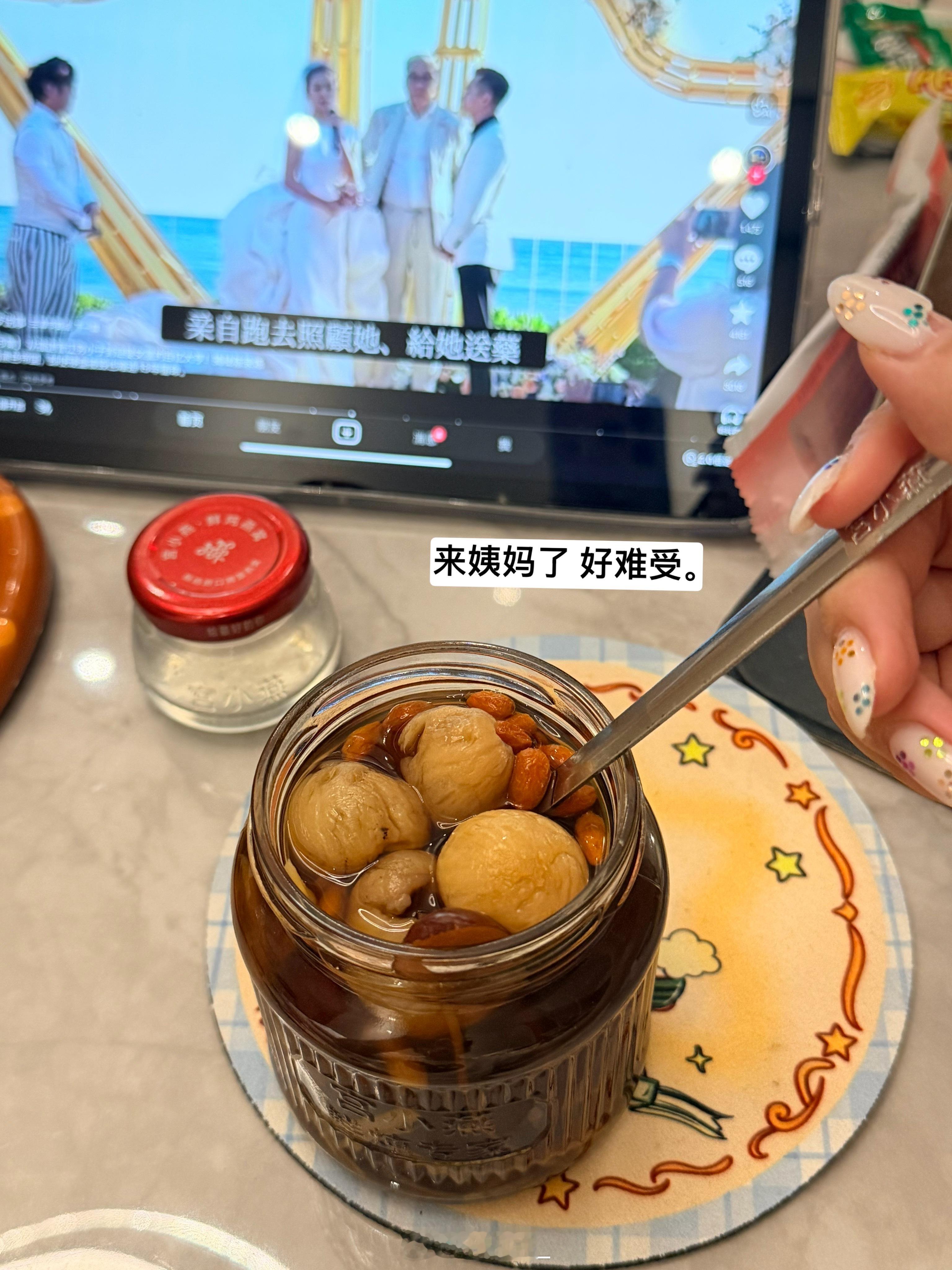 广州最近天气好争气最近没有拍照的欲望 我将严肃静待国庆然后哪也不去 专心研究我的