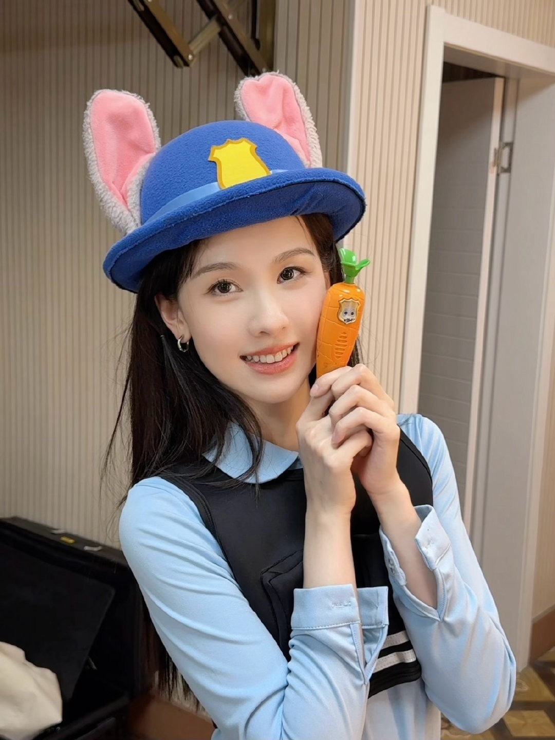 橘子早安趴 兔子警官🥕陈都灵