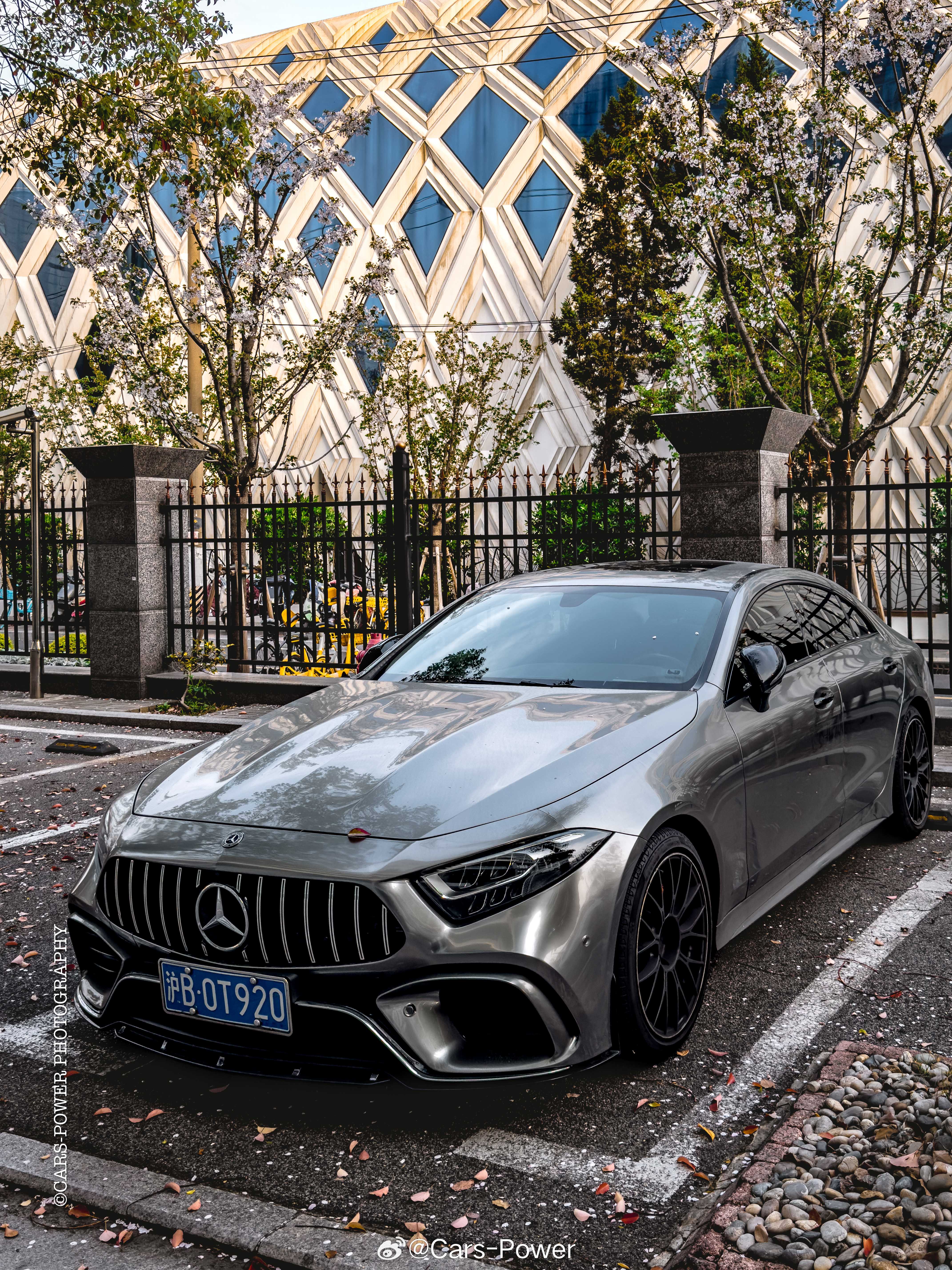 📷📷📷奔驰CLS🦍🦍🦍这一代CLS刚出来时……大家都觉得丑不过跟最近