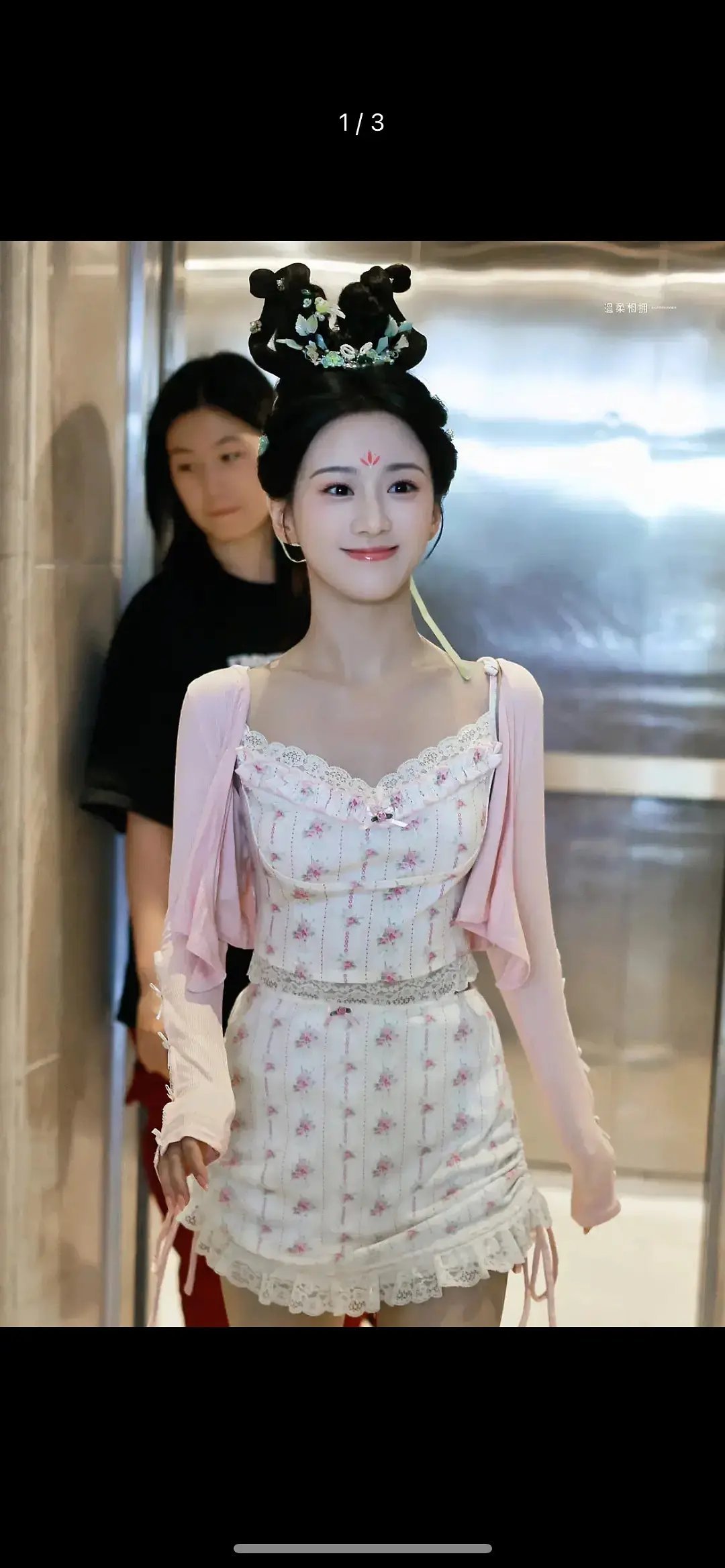 包上恩这么明显练了体态，端正了仪态[汗]包上恩自律纠正体态。 ​​​