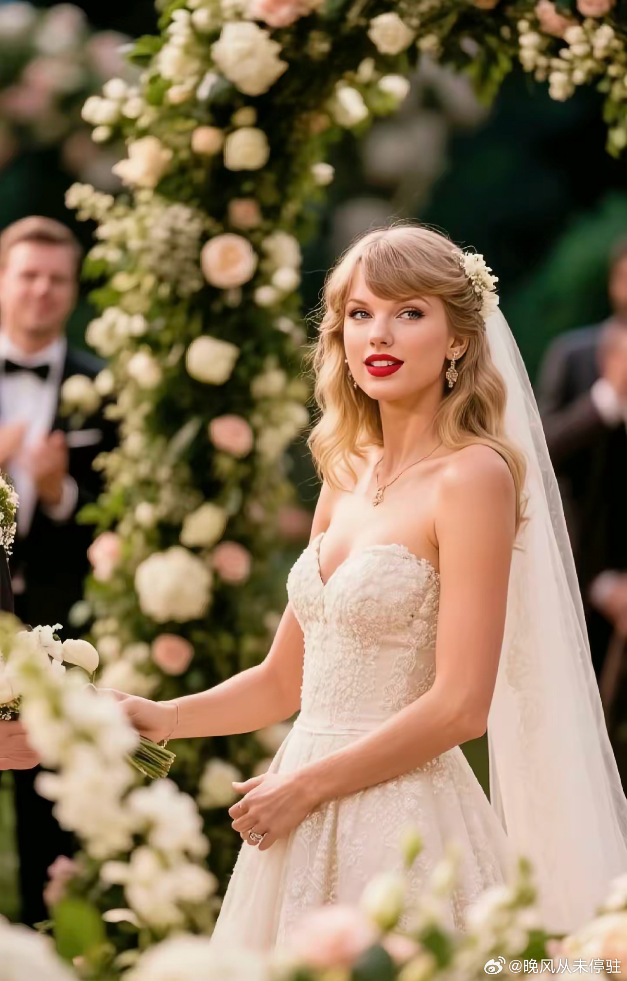 霉霉世纪婚礼狂砸2000万美元霉霉永远幸福快乐啊刚看了 霉霉还给慈善机构捐了26