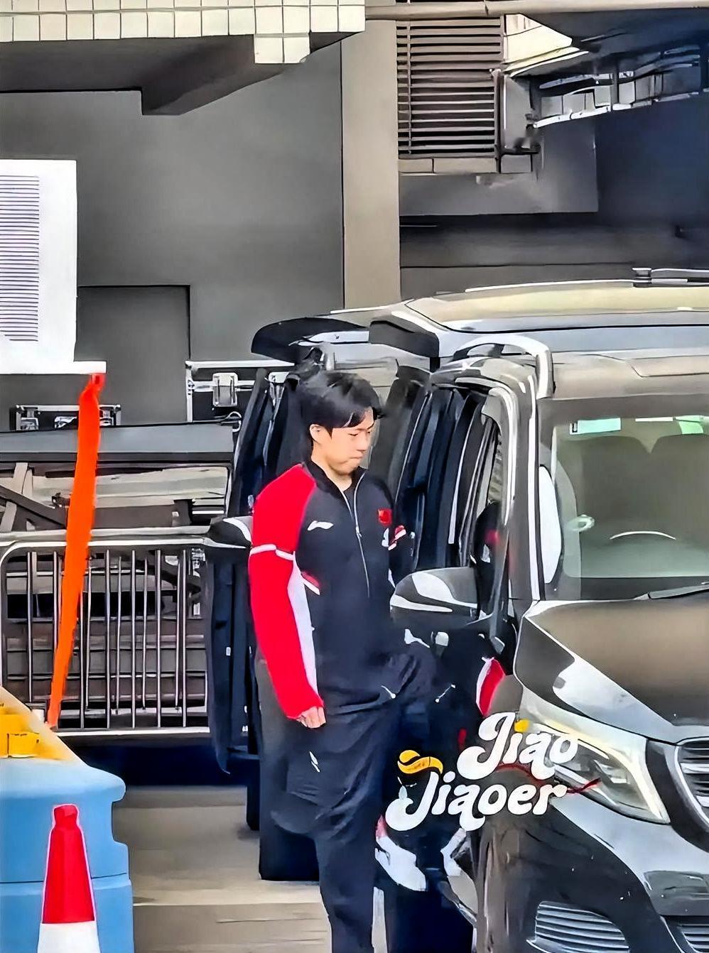 1. 对运动员而言：是保护生涯的必要抉择：他的退赛绝非临时突发状况，混双决赛时就