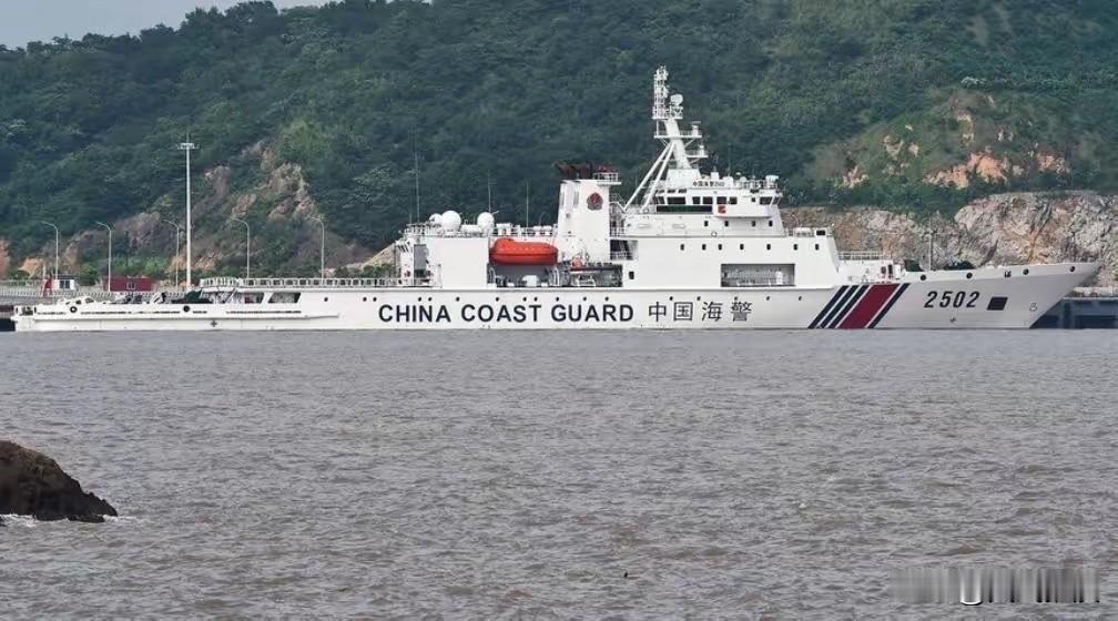 台当局抗议大陆海警船抵近台岛东部活动，海警局：针对日本和菲律宾

台“海巡署”又