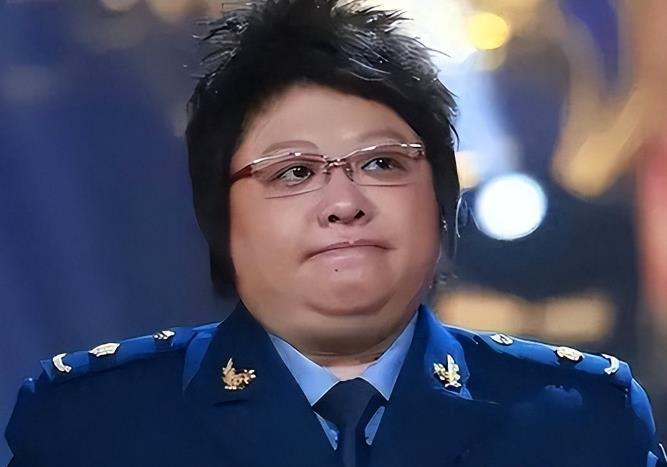 瞒了30年！韩红根本不是草根逆袭？真实背景太吓人！

全网都在心疼韩红，觉得她无