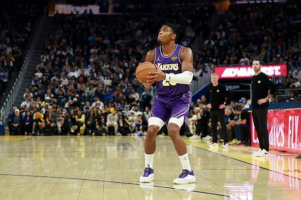 八村垒本赛季三分球的效率和产量均是他加盟以来的新高，命中率44.3%，投进了11