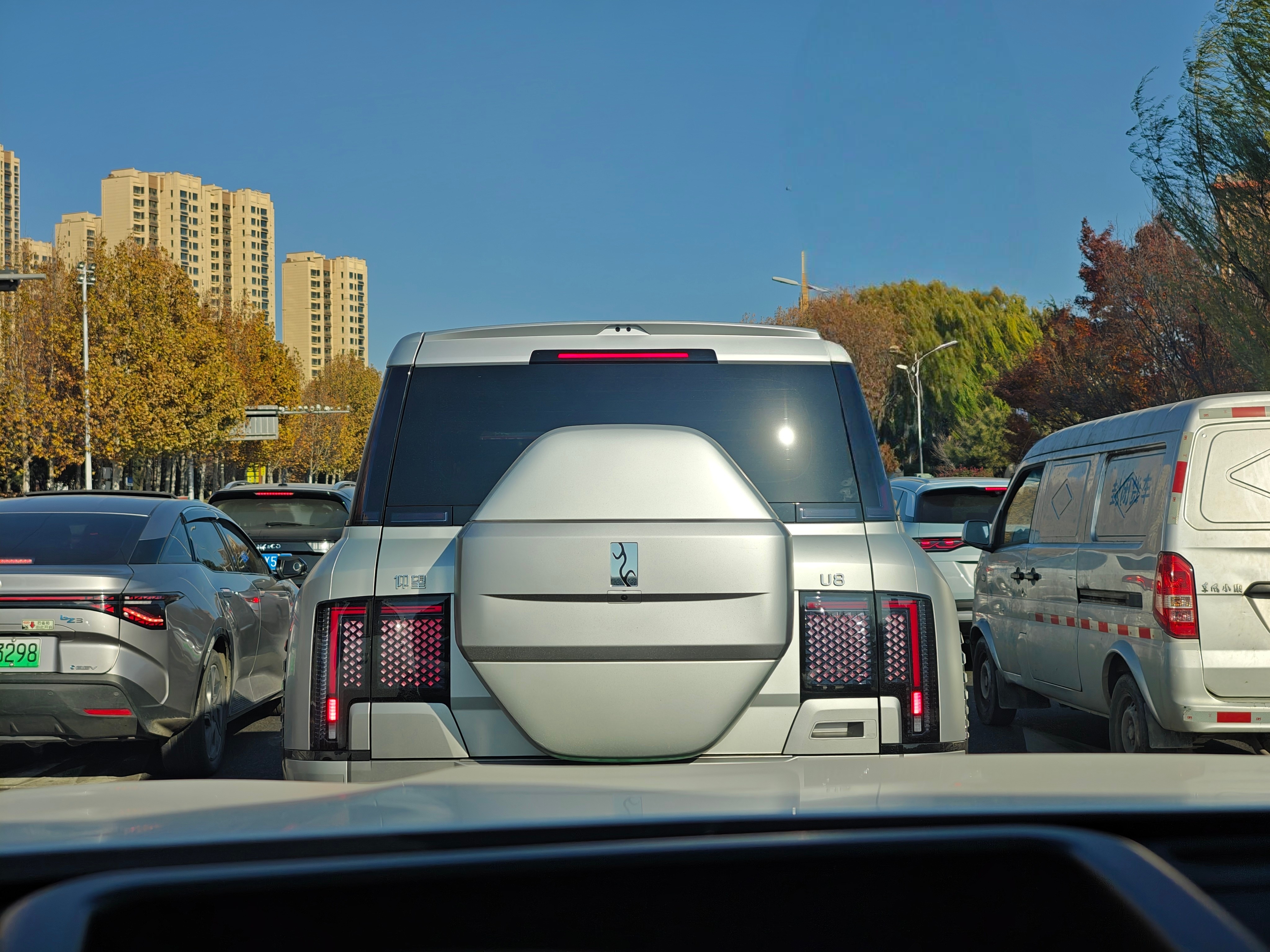 这款百万级的豪车还真是少见！