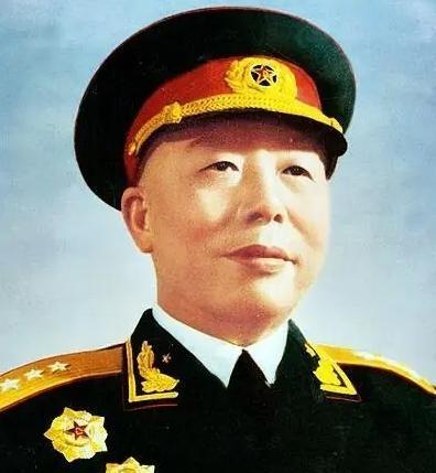 1948年，宋时轮开着吉普车，误打误撞闯入国军阵地，被国军一个营包围，谁知国军营